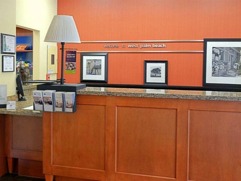 Hampton Inn West Palm Beach Central Airport Bagian luar foto